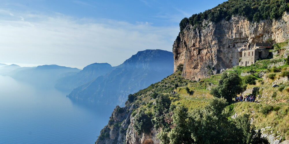 15 Trekking Culturale sul “Sentiero degli Dei