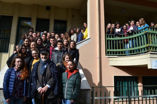 Lezione a sorpresa di Serge Latouche per gli studenti del Telesi@!